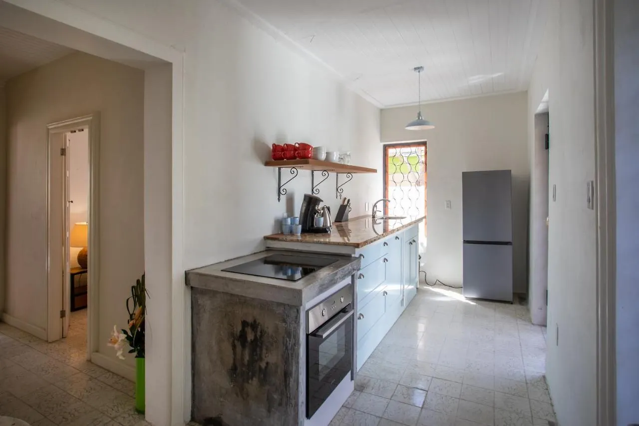 Authentic Old Town Apartment Willemstad Curaçao